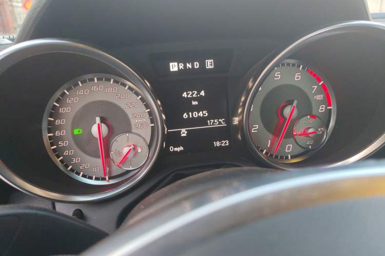 Used Mercedes-Benz SLK-Class 2011 SLK 200 Fashion Model Odometer Close Up
