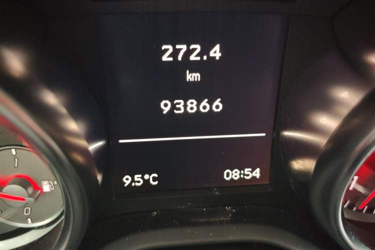 Used Mercedes-Benz SLK-Class 2011 SLK 200 Fashion Model Odometer Close Up