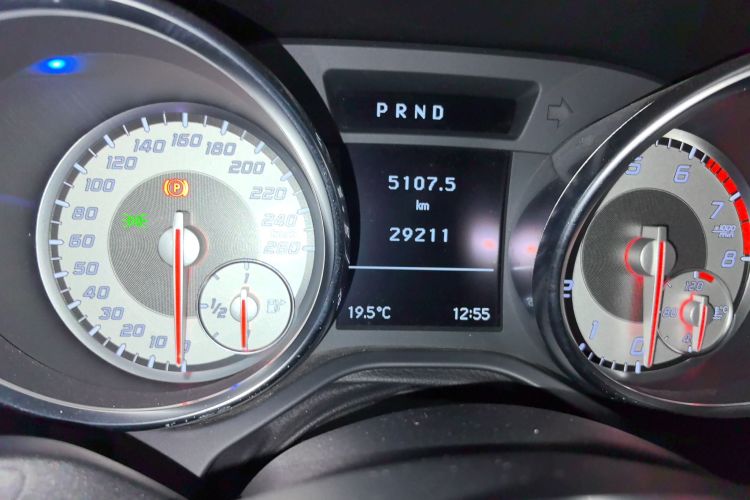 Used Mercedes-Benz SLK-Class 2011 SLK 200 Fashion Model Odometer Close Up