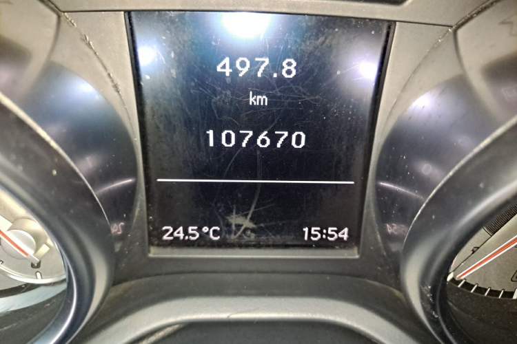 Used Mercedes-Benz SLK-Class 2011 SLK 200 Fashion Model Odometer Close Up