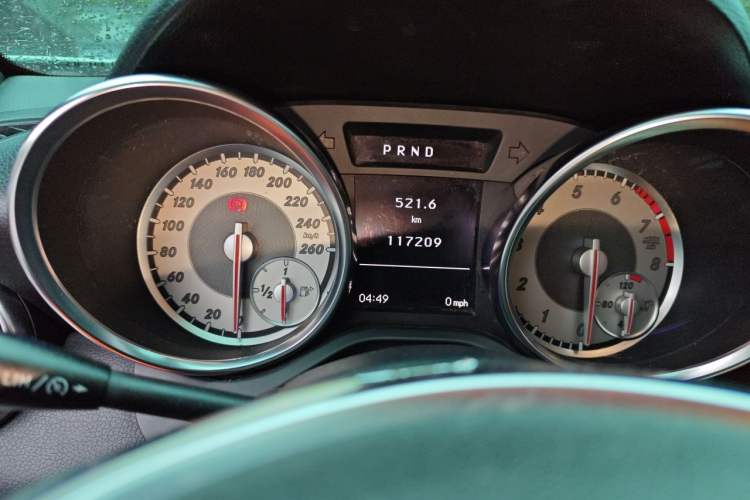 Used Mercedes-Benz SLK-Class 2011 SLK 200 Fashion Model Odometer Close Up