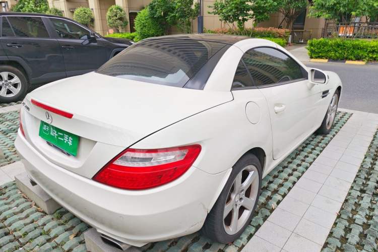 Used Mercedes-Benz SLK-Class 2011 SLK 200 Fashion Model Rear Right 45 Deg