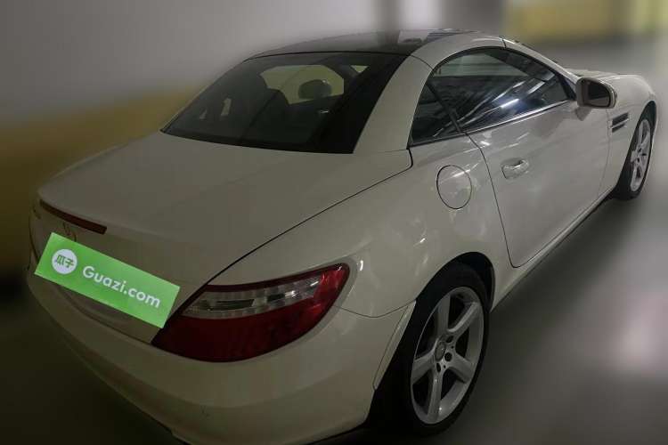Used Mercedes-Benz SLK-Class 2011 SLK 200 Fashion Model Rear Right 45 Deg