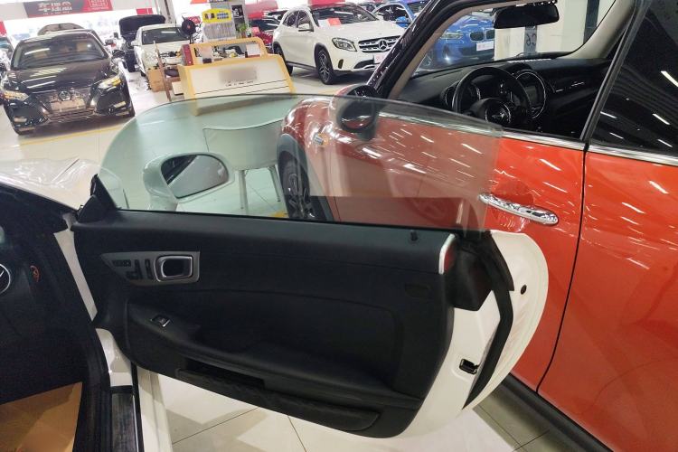 Used Mercedes-Benz SLK-Class 2011 SLK 200 Fashion Model Right Front Door Interior