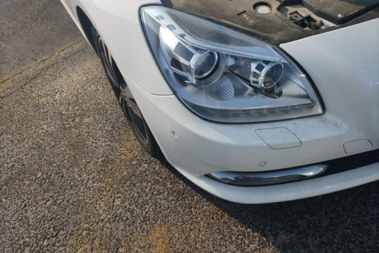 Used Mercedes-Benz SLK-Class 2011 SLK 200 Fashion Model Right Front Headlight