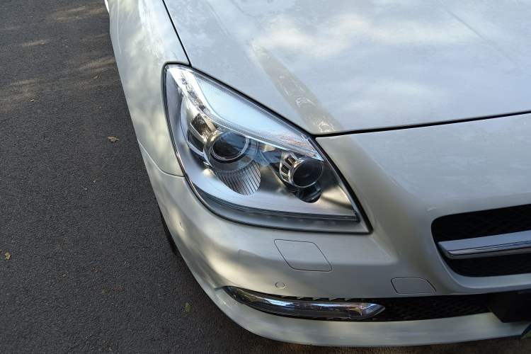 Used Mercedes-Benz SLK-Class 2011 SLK 200 Fashion Model Right Front Headlight