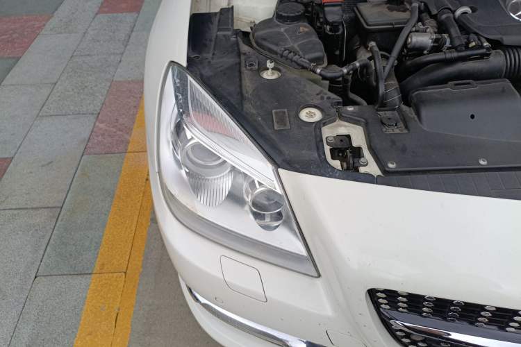 Used Mercedes-Benz SLK-Class 2011 SLK 200 Fashion Model Right Front Headlight