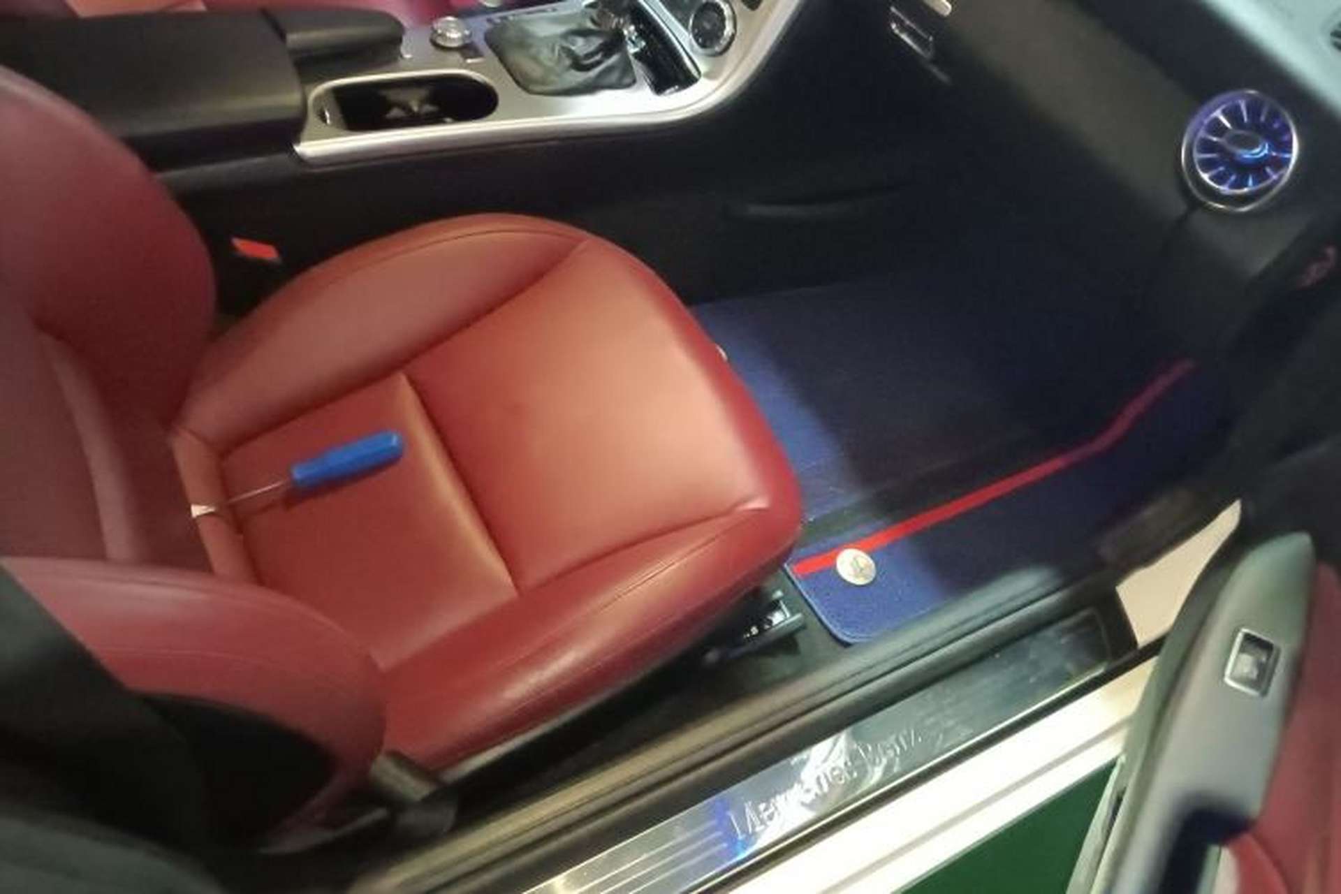 Used Mercedes-Benz SLK-Class 2011 SLK 200 Fashion Model Right Front Seat