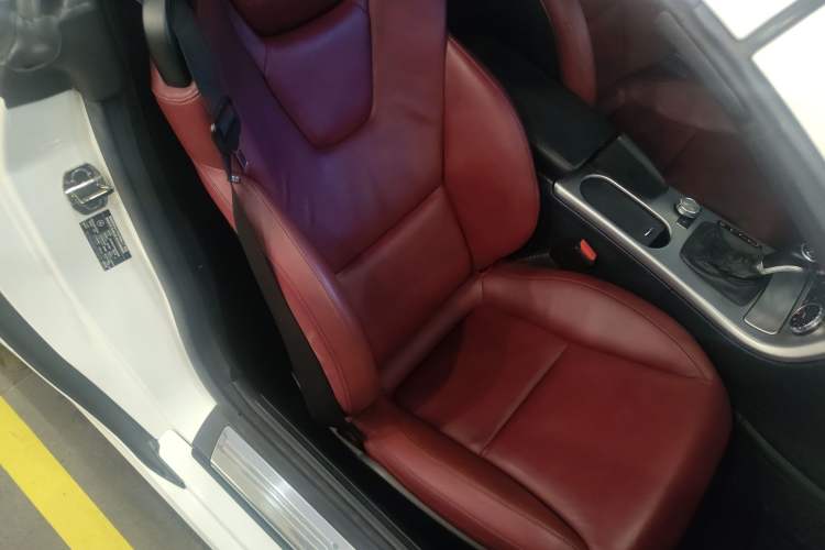 Used Mercedes-Benz SLK-Class 2011 SLK 200 Fashion Model Right Front Seat