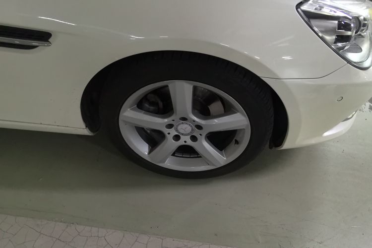 Used Mercedes-Benz SLK-Class 2011 SLK 200 Fashion Model Right Front Wheel Hub