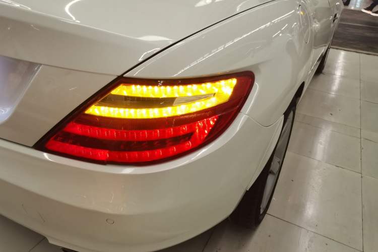 Used Mercedes-Benz SLK-Class 2011 SLK 200 Fashion Model Right Rear Taillight