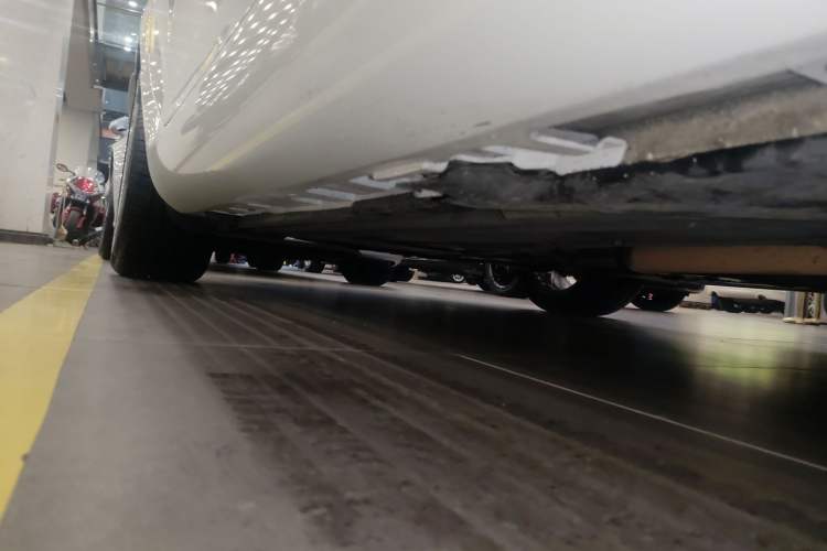 Used Mercedes-Benz SLK-Class 2011 SLK 200 Fashion Model Right Side Sill