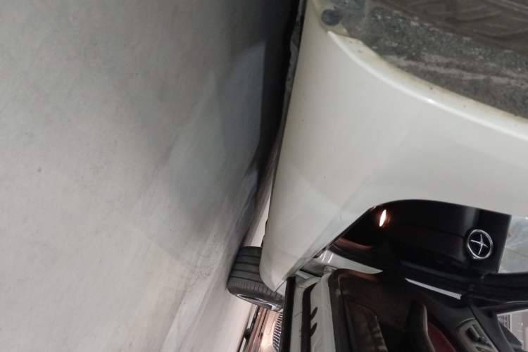 Used Mercedes-Benz SLK-Class 2011 SLK 200 Fashion Model Right Side Sill