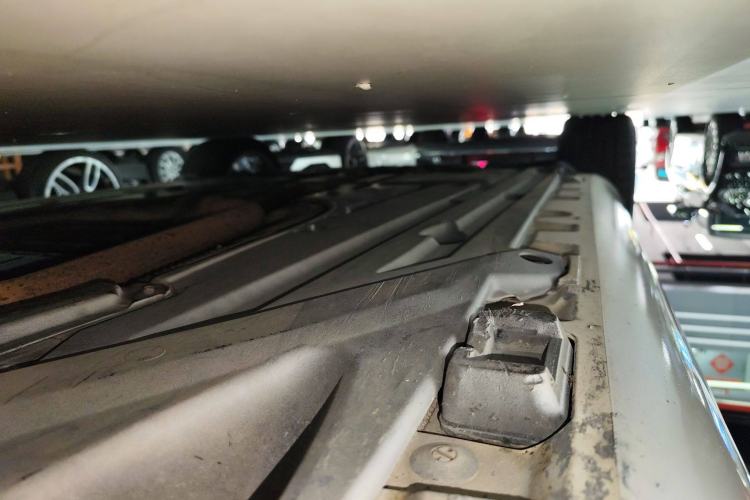 Used Mercedes-Benz SLK-Class 2011 SLK 200 Fashion Model Right Side Sill