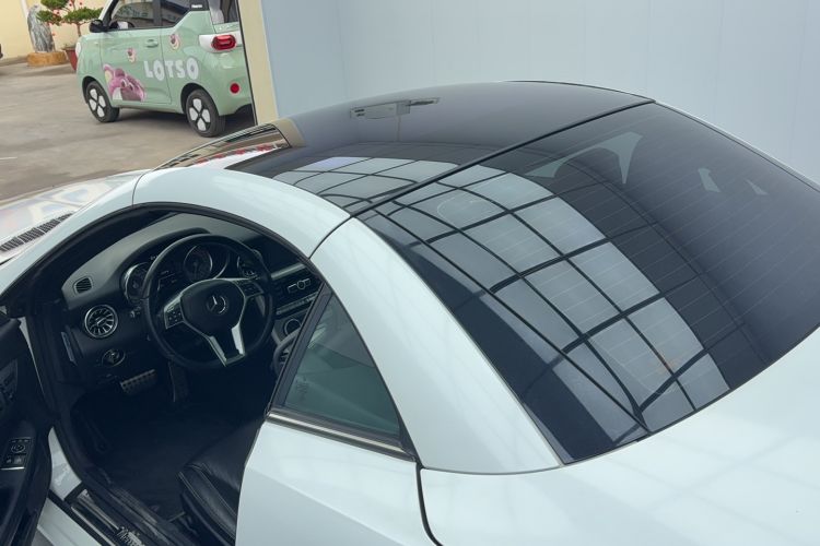 Used Mercedes-Benz SLK-Class 2011 SLK 200 Fashion Model Roof