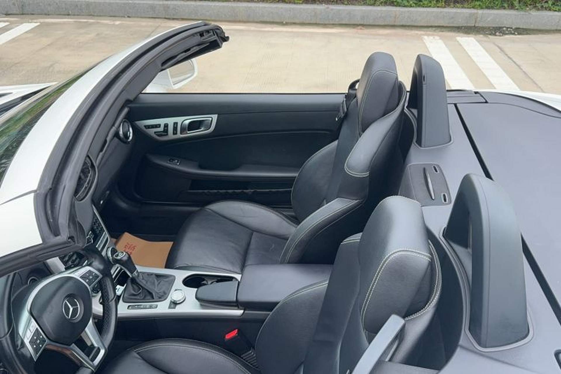 Used Mercedes-Benz SLK-Class 2011 SLK 200 Fashion Model Roof