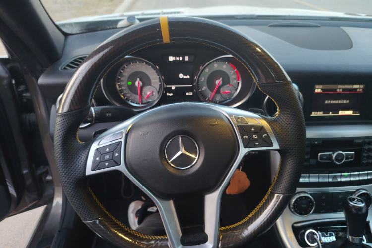 Used Mercedes-Benz SLK-Class 2011 SLK 200 Fashion Model Steering Wheel