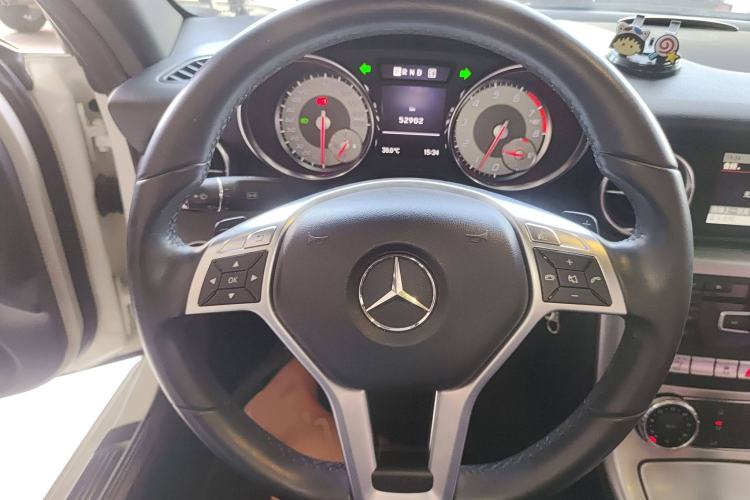 Used Mercedes-Benz SLK-Class 2011 SLK 200 Fashion Model Steering Wheel