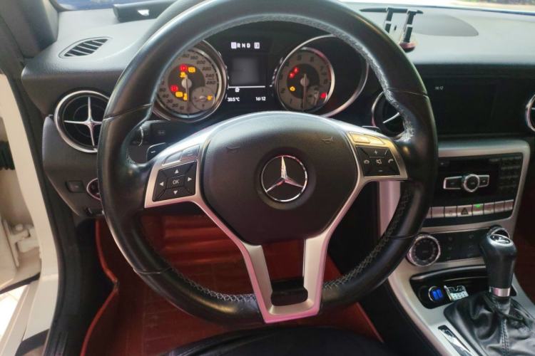 Used Mercedes-Benz SLK-Class 2011 SLK 200 Fashion Model Steering Wheel