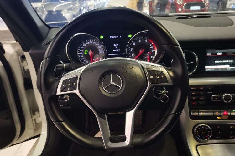 Used Mercedes-Benz SLK-Class 2011 SLK 200 Fashion Model Steering Wheel