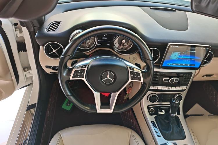 Used Mercedes-Benz SLK-Class 2011 SLK 200 Fashion Model Steering Wheel