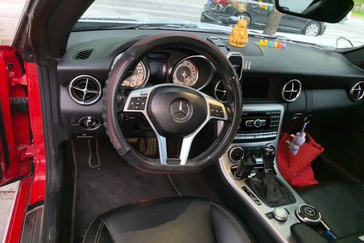 Used Mercedes-Benz SLK-Class 2011 SLK 200 Fashion Model Steering Wheel
