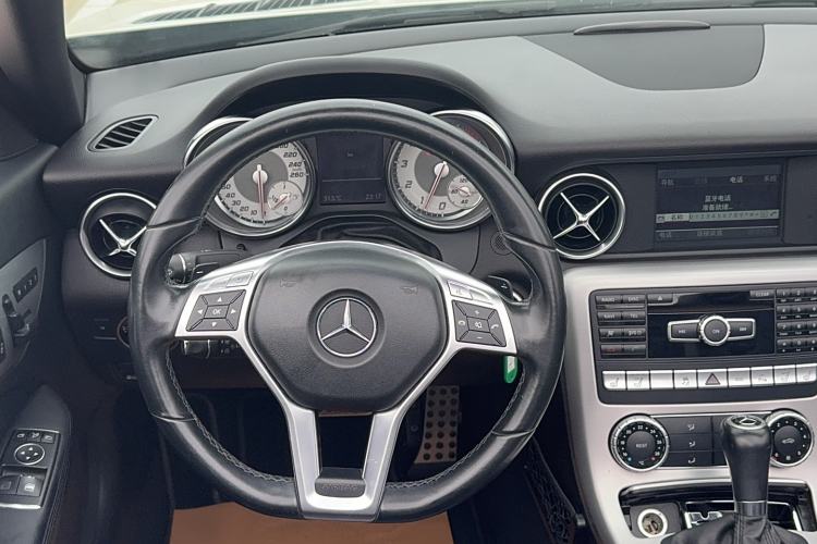 Used Mercedes-Benz SLK-Class 2011 SLK 200 Fashion Model Steering Wheel