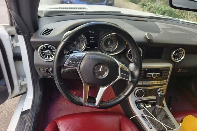 Used Mercedes-Benz SLK-Class 2011 SLK 200 Fashion Model Steering Wheel