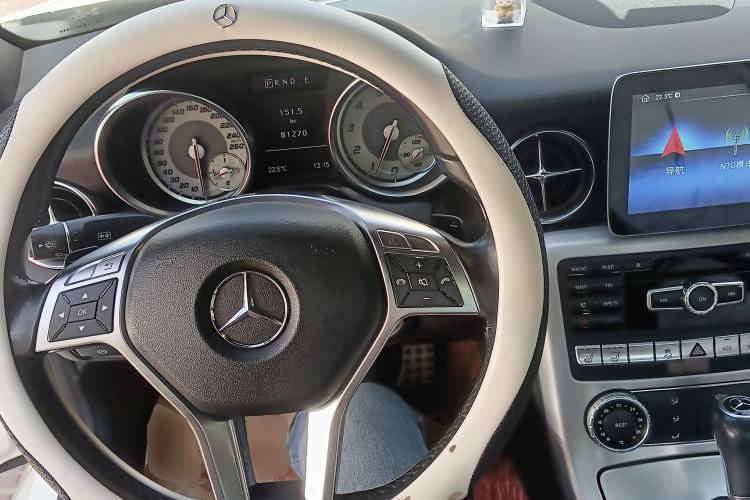 Used Mercedes-Benz SLK-Class 2011 SLK 200 Fashion Model Steering Wheel