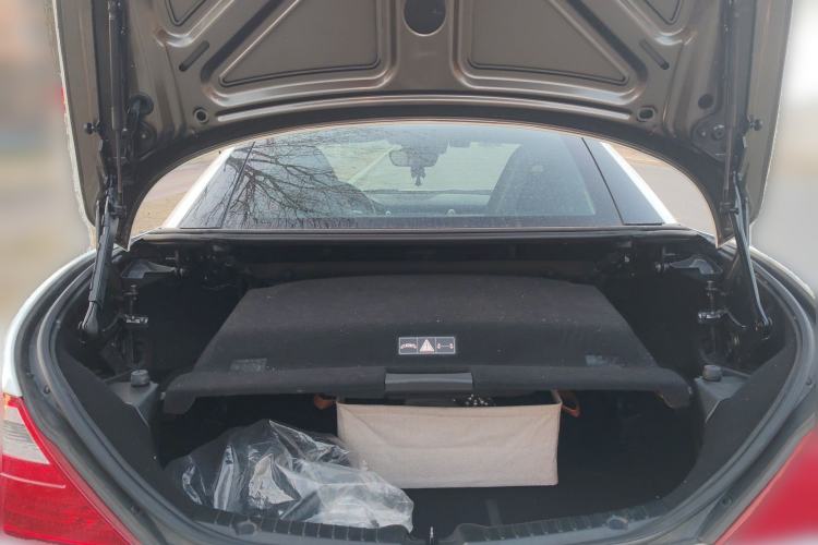 Used Mercedes-Benz SLK-Class 2011 SLK 200 Fashion Model Trunk