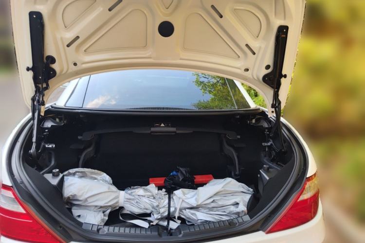 Used Mercedes-Benz SLK-Class 2011 SLK 200 Fashion Model Trunk