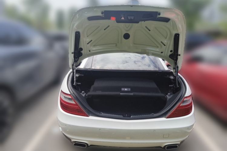 Used Mercedes-Benz SLK-Class 2011 SLK 200 Fashion Model Trunk