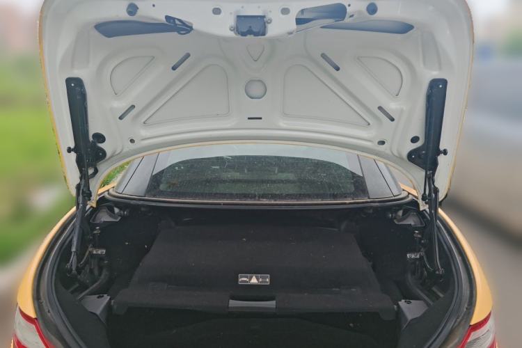 Used Mercedes-Benz SLK-Class 2011 SLK 200 Fashion Model Trunk