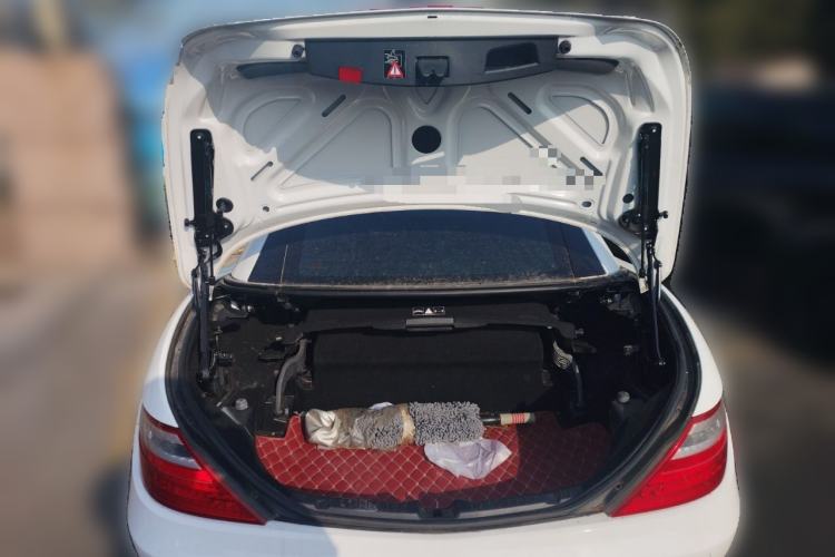 Used Mercedes-Benz SLK-Class 2011 SLK 200 Fashion Model Trunk
