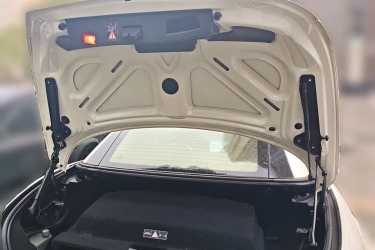 Used Mercedes-Benz SLK-Class 2011 SLK 200 Fashion Model Trunk