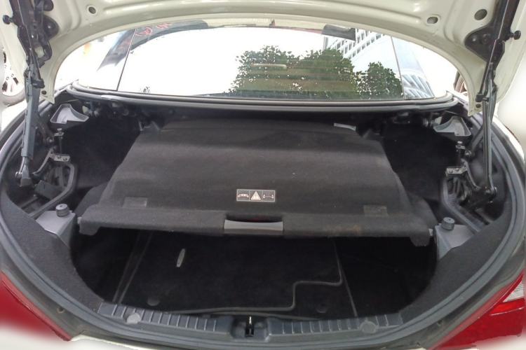 Used Mercedes-Benz SLK-Class 2011 SLK 200 Fashion Model Trunk