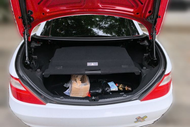 Used Mercedes-Benz SLK-Class 2011 SLK 200 Fashion Model Trunk