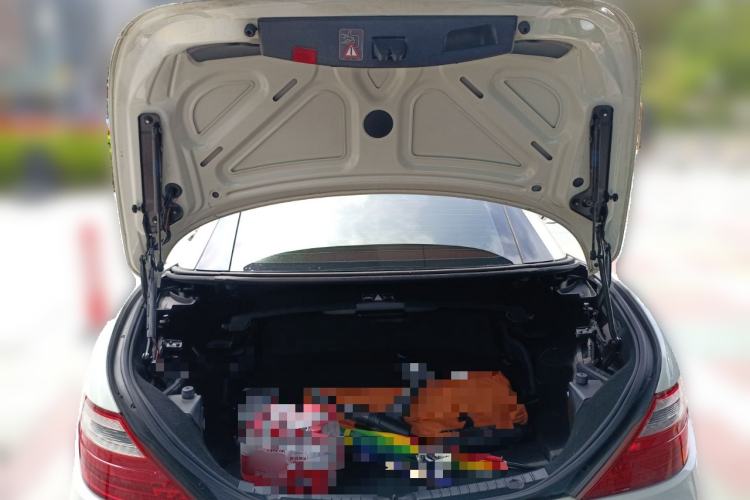 Used Mercedes-Benz SLK-Class 2011 SLK 200 Fashion Model Trunk