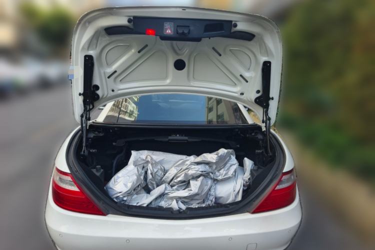 Used Mercedes-Benz SLK-Class 2011 SLK 200 Fashion Model Trunk