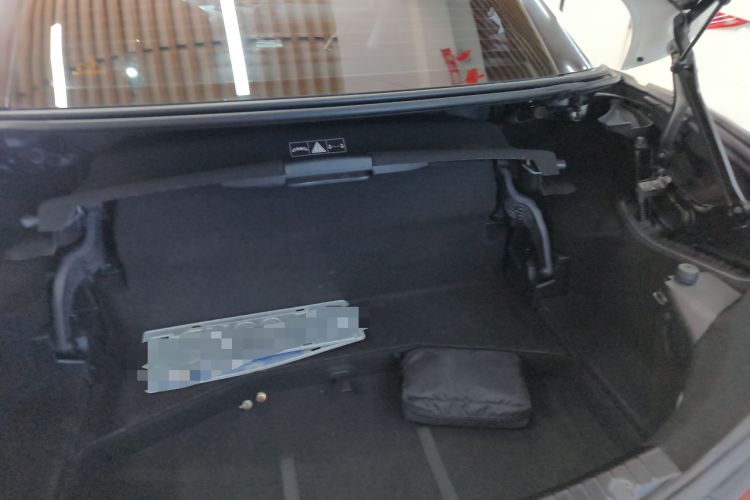Used Mercedes-Benz SLK-Class 2011 SLK 200 Fashion Model Trunk