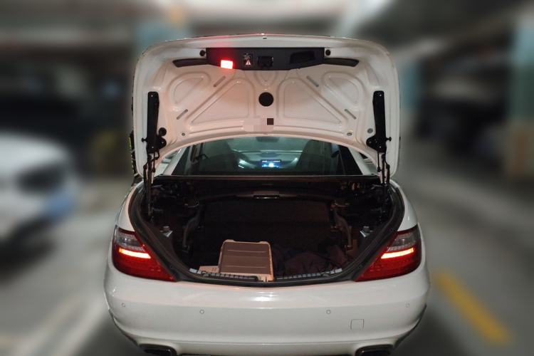 Used Mercedes-Benz SLK-Class 2011 SLK 200 Fashion Model Trunk