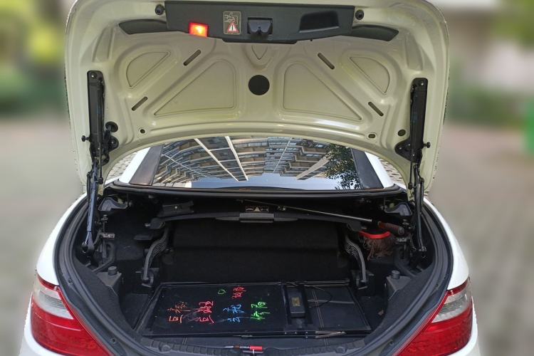Used Mercedes-Benz SLK-Class 2011 SLK 200 Fashion Model Trunk