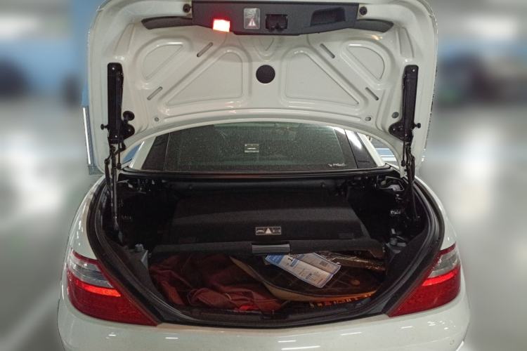 Used Mercedes-Benz SLK-Class 2011 SLK 200 Fashion Model Trunk