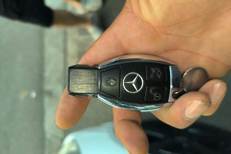 Used Mercedes-Benz SLK-Class 2011 SLK 200 Fashion Model Vehicle Key