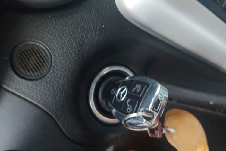 Used Mercedes-Benz SLK-Class 2011 SLK 200 Fashion Model Vehicle Key