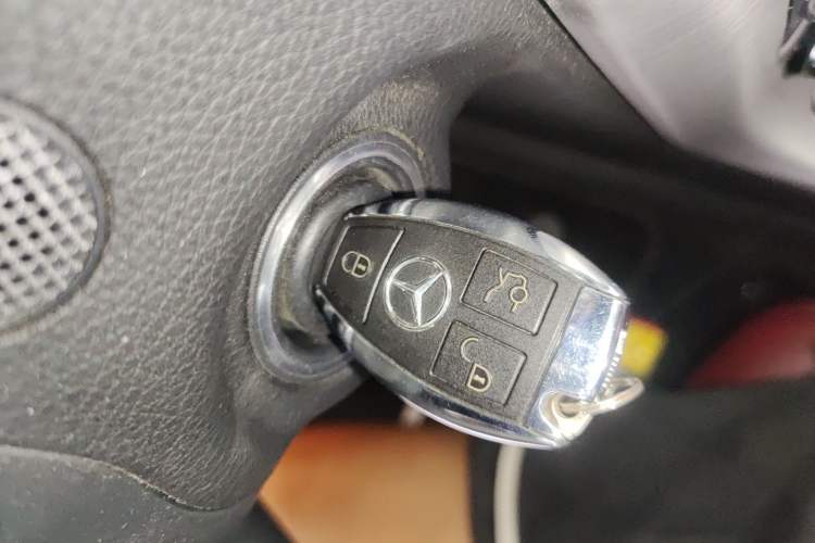 Used Mercedes-Benz SLK-Class 2011 SLK 200 Fashion Model Vehicle Key