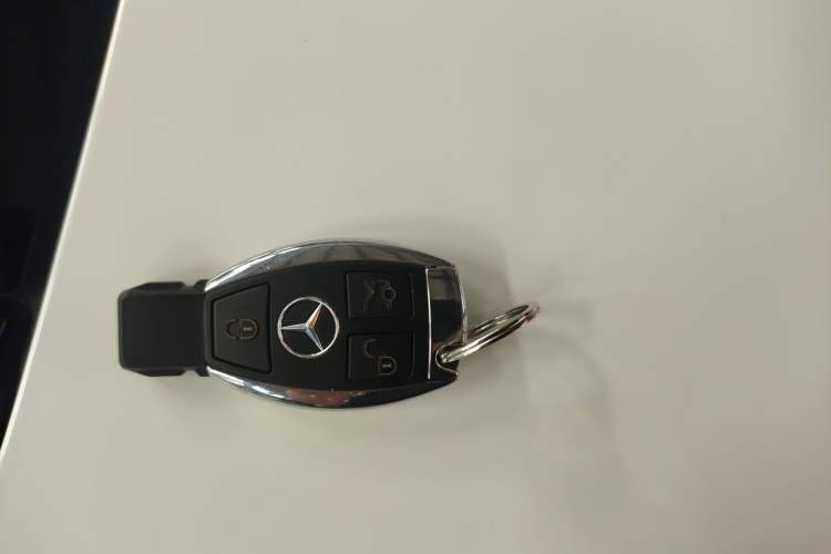 Used Mercedes-Benz SLK-Class 2011 SLK 200 Fashion Model Vehicle Key
