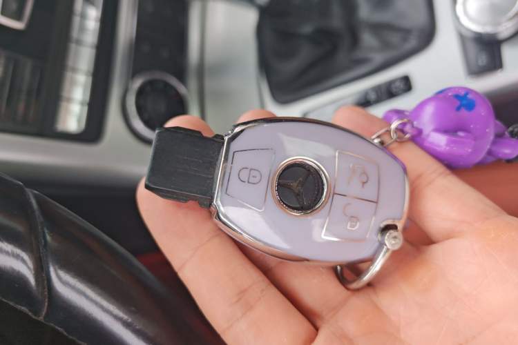 Used Mercedes-Benz SLK-Class 2011 SLK 200 Fashion Model Vehicle Key