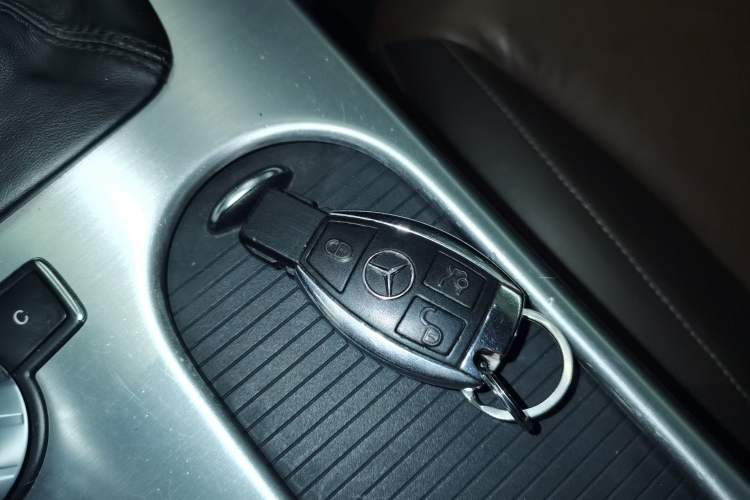 Used Mercedes-Benz SLK-Class 2011 SLK 200 Fashion Model Vehicle Key
