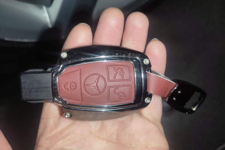 Used Mercedes-Benz SLK-Class 2011 SLK 200 Fashion Model Vehicle Key